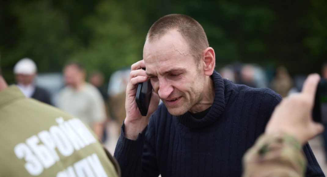 З російської неволі повернули групу важкопоранених і тяжкохворих захисників України (фото)