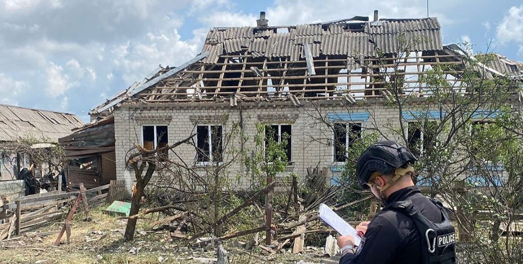 Армія рф атакувала цивільних на Донеччині: подробиці від поліції (фото)