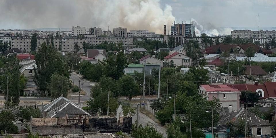 В оккупированном Северскодонецке после российских "восстановителей" дом стал непригодным для проживания